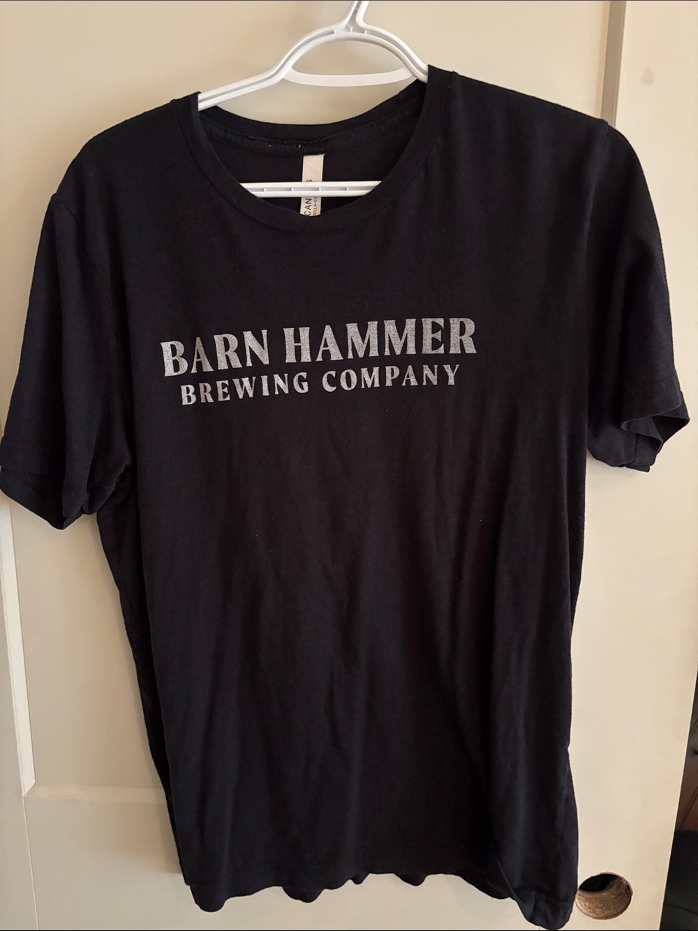 Barn Hammer Brewing Large Shirt